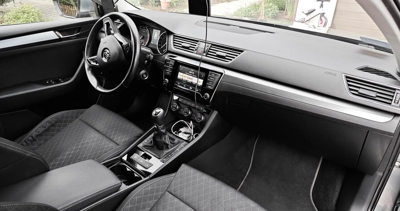 Skoda Superb cena 68000 przebieg: 82000, rok produkcji 2015 z Głubczyce małe 46